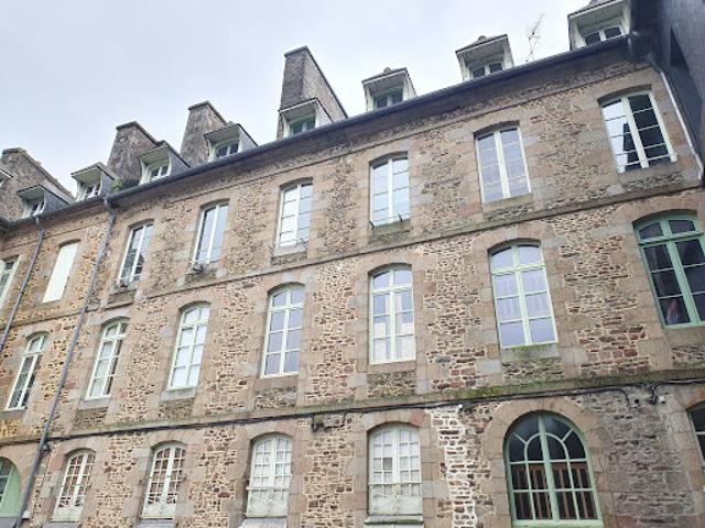 Vente Duplex 6 pièces 153 m2 Fougeres