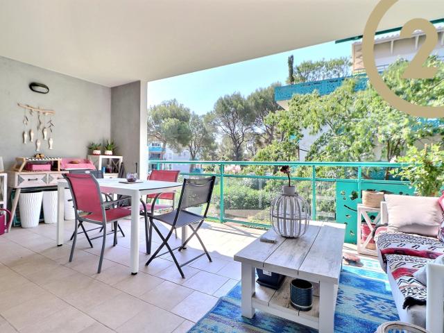VENTE EN EXCLUSIVITE SAINT RAPHAËL BOULOURIS APPARTEMENT 3 PIECES DE 75M2 AVEC GARAGE