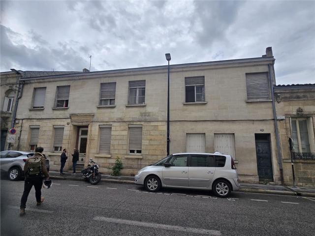 Vente ensemble Chartrons Bordeaux avec jardin privatif