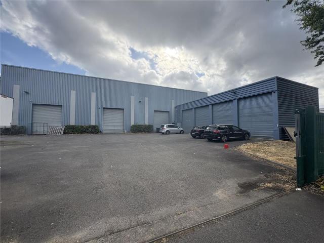 Vente entrepôt bureaux Saint Nazaire zone Brais
