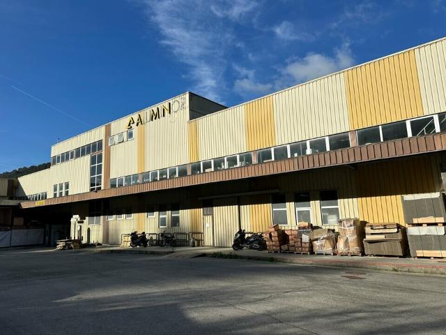 Vente entrepôt indépendant Contes Proche A8 sortie 55