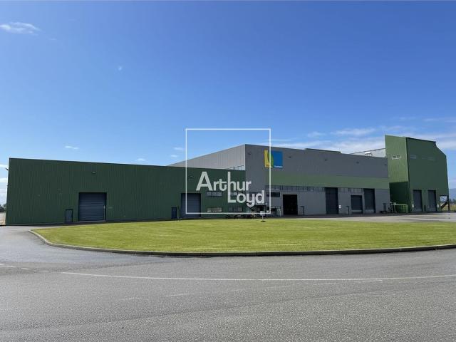 Vente entrepôt La Côte Saint André Hauteur exceptionnelle 13,75 m