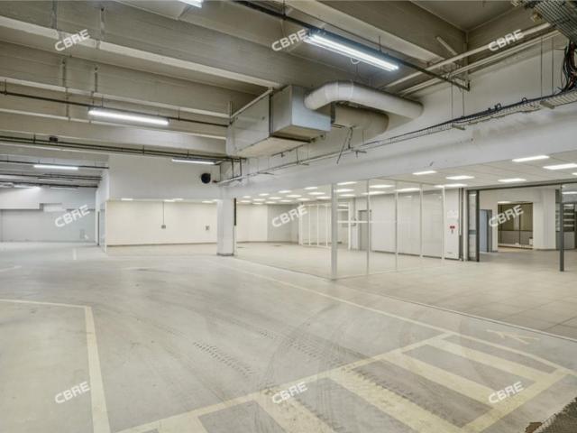 Vente entrepôt logistique urbaine Paris 15 Desserte transports