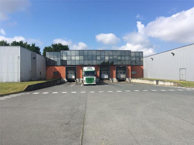Vente entrepôt Saint André de Cubzac Accès direct A10