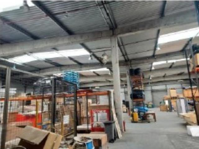 Vente entrepôt Saint Ouen l'Aumône Parc du Vert Galant