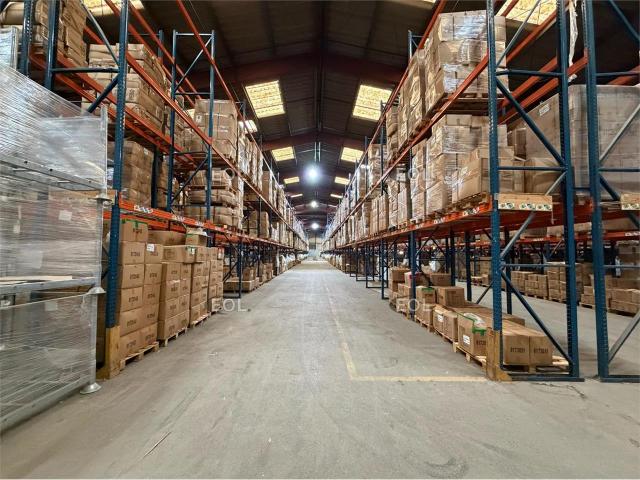 Vente entrepôts Rognac Cœur Métropole Aix Marseille