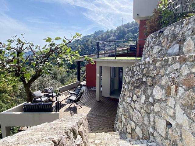 VENTE VILLA CONTEMPORAINE MENTON