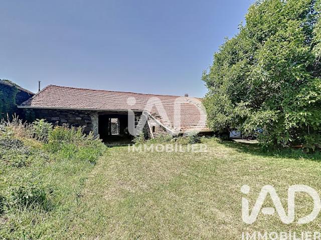 Vente Ferme 4 pièces 64 m2 Saint Martin de Fugères