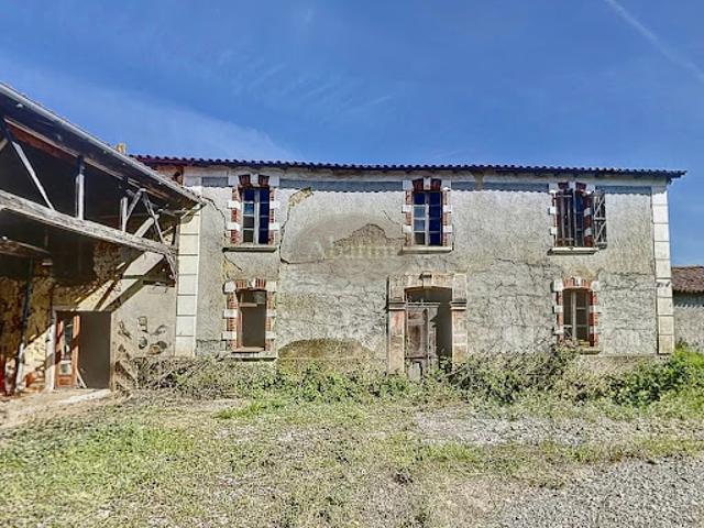 Vente Ferme 4 pièces 120 m2 Lamarque Rustaing