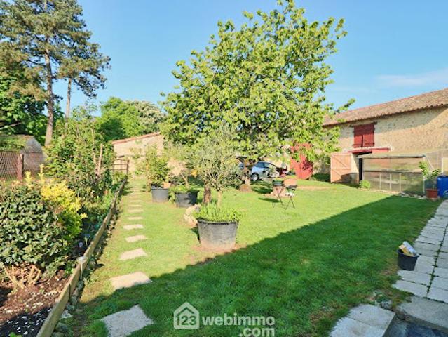 Vente Maison 4 pièces 156 m2 Valence en Poitou
