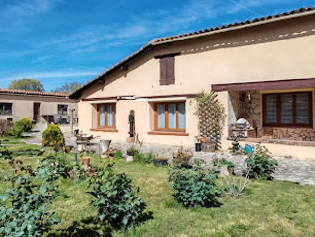 Vente Ferme 4 pièces 164 m2 Serignac