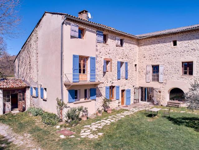 Vente Ferme 5 pièces 1000 m2 Sisteron