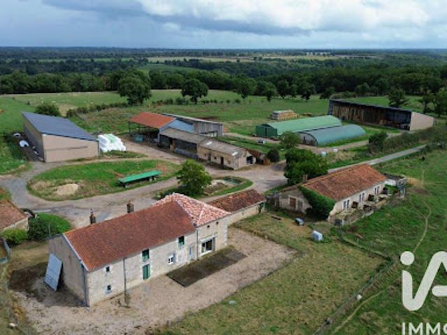 Vente Ferme 5 pièces 125 m2 Saulgé