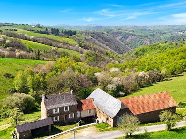 Vente Ferme 5 pièces 130 m2 Flagnac
