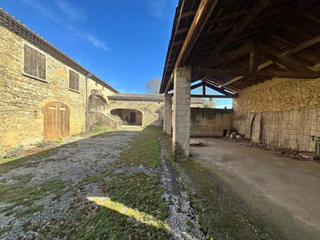Vente Ferme 5 pièces 160.75 m2 Chabrillan
