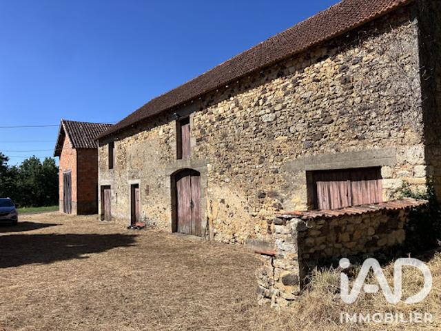 Vente Ferme 6 pièces 112 m2 Saint Chamassy