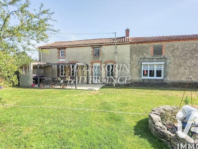 Vente Ferme 6 pièces 122 m2 La Chaize le Vicomte