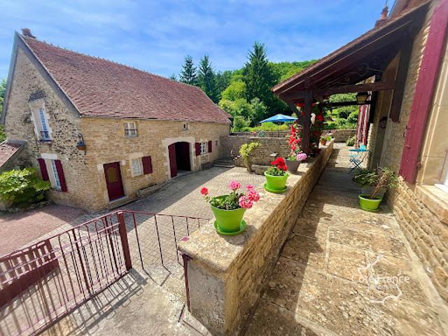 Vente Ferme 6 pièces 160 m2 Courcelles