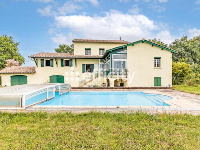 Vente Ferme 7 pièces 153 m2 Charentay