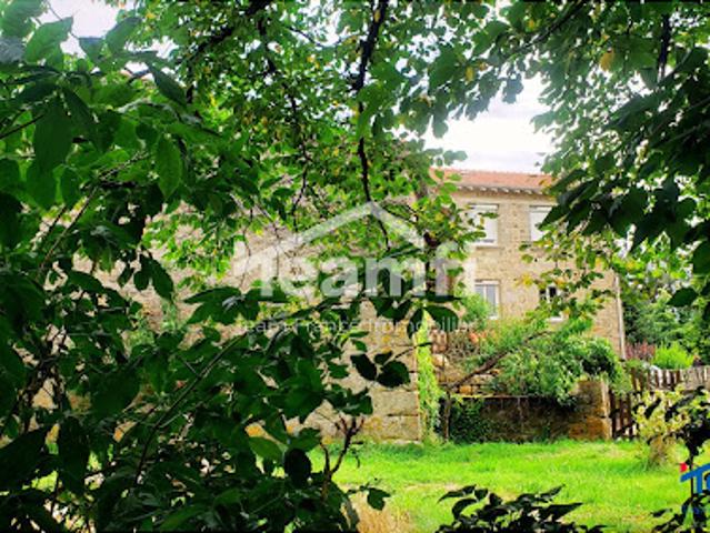 Vente Ferme 8 pièces 140 m2 Saint Pal de Mons