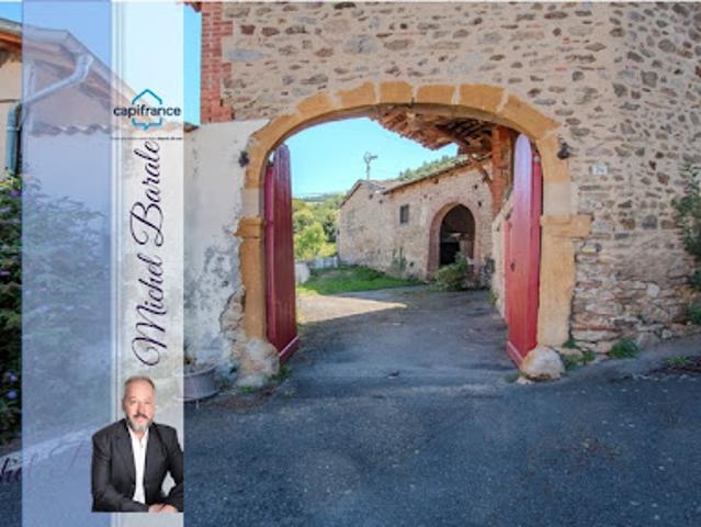 Vente Ferme 8 pièces 220 m2 Montromant
