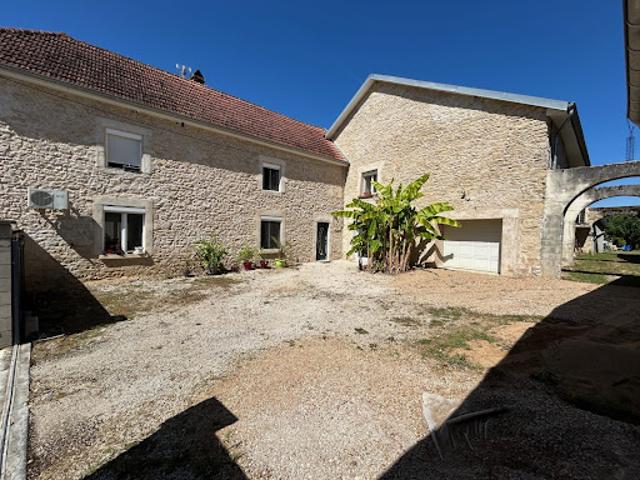 Vente Ferme 8 pièces 223.61 m2 Marnay