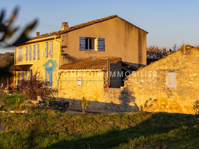 Vente Ferme 8 pièces 235 m2 Saint Martin de Castillon