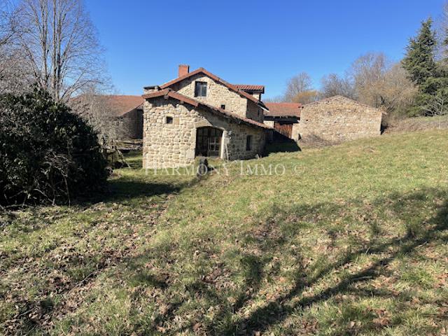 Vente Ferme 8 pièces 270 m2 Estivareilles
