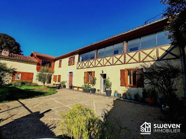 Vente Ferme 8 pièces 329 m2 Saint Plancard