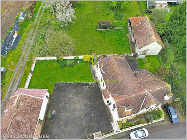 Vente Maison 9 pièces 210.95 m2 Theze
