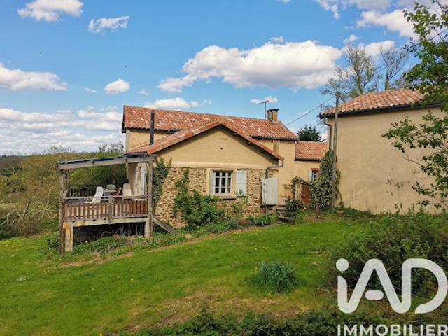 Vente Ferme 9 pièces 233 m2 Curvalle