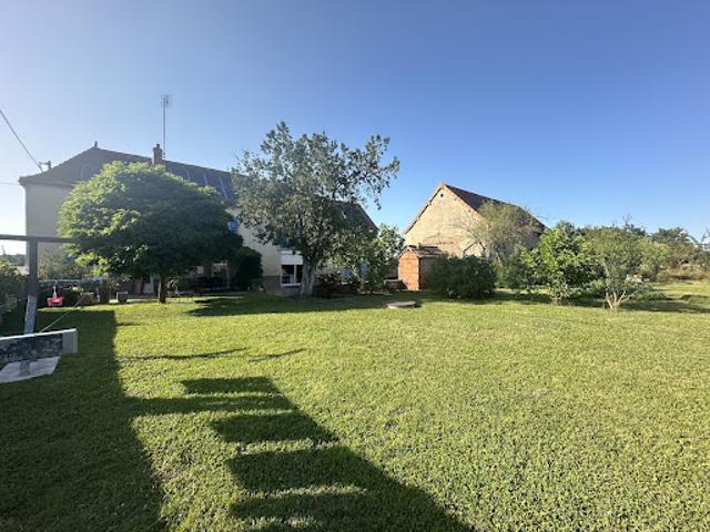 Vente Ferme 10 pièces 180 m2 Artaix