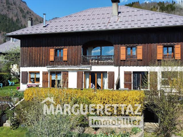 Vente Ferme 10 pièces 265 m2 Taninges