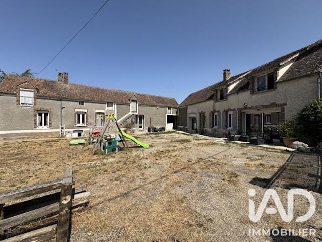 Vente Ferme 10 pièces 270 m2 Poligny