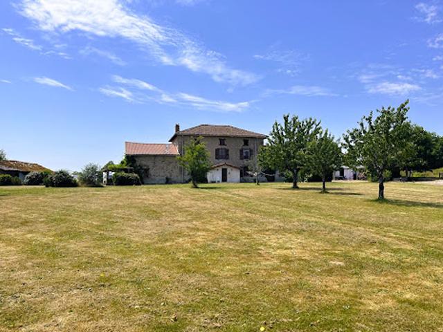 Vente Ferme 10 pièces 280 m2 Saint Bazile
