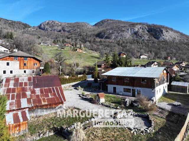 Vente Ferme 11 pièces 300 m2 Onnion