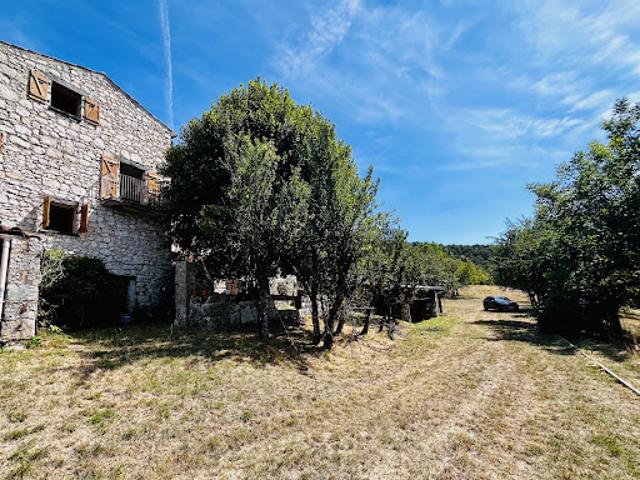 Vente Ferme 14 pièces 330 m2 Saillans