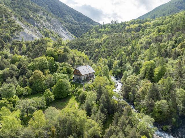 Vente Ferme 20 pièces 626 m2 Saint André d'Embrun