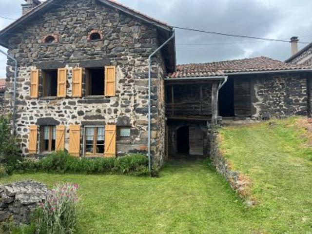 Vente Ferme 3 pièces 60 m2 Saint Martin de Fugères