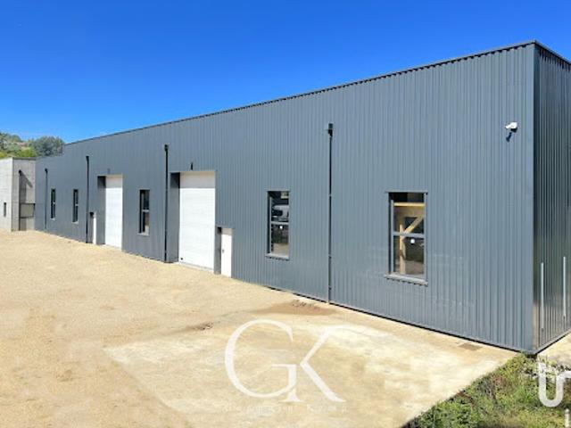 Vente Fond de commerce 0 pièces 1177 m2 Saint Clair de la Tour