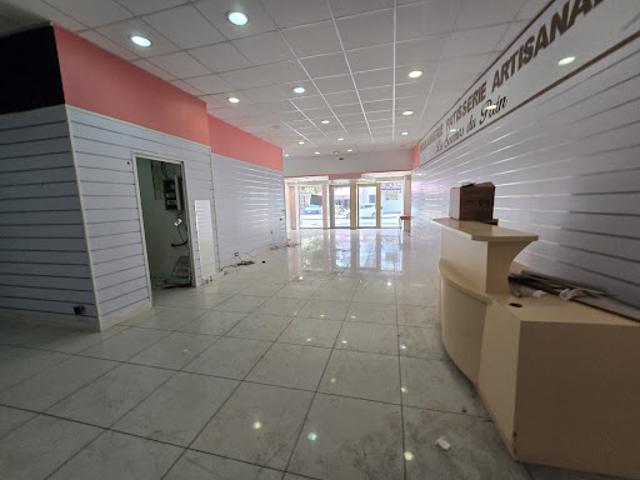 Vente Fond de commerce 0 pièces 370 m2 Vichy