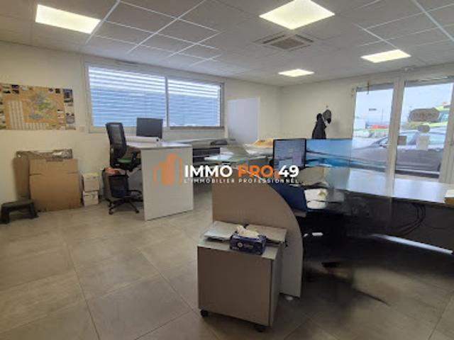 Vente Fond de commerce 0 pièces 600 m2 Pouzauges