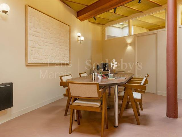 Vente Fond de commerce 143.11 m2 Paris 8ème