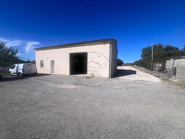 Vente Bureaux 150 m2 Barjac