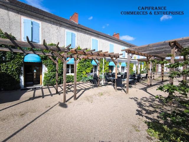 Vente Fond de commerce 17 pièces 570 m2 Sancoins