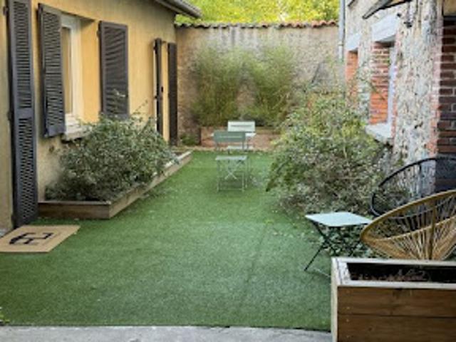 Vente Fond de commerce 10 pièces 219 m2 Thiers