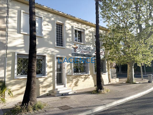 Vente Fond de commerce 11 pièces 206 m2 Hyeres
