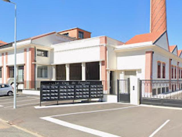 Vente Fond de commerce 1 pièce 173 m2 Roanne