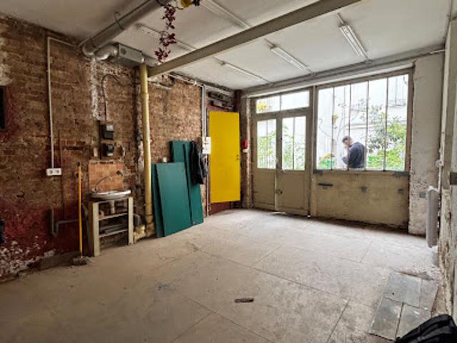 Vente Fond de commerce 1 pièce 24 m2 Paris 18ème