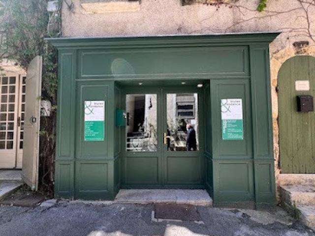Vente Fond de commerce 1 pièce 35 m2 Lourmarin